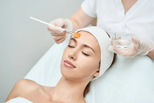 Glycolic Peel / Lactic Peel